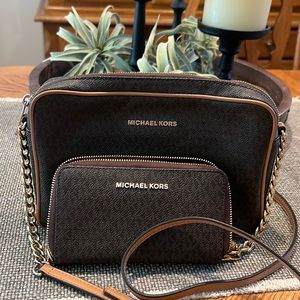 Michael Kors Crossbody handbag with matching wallet